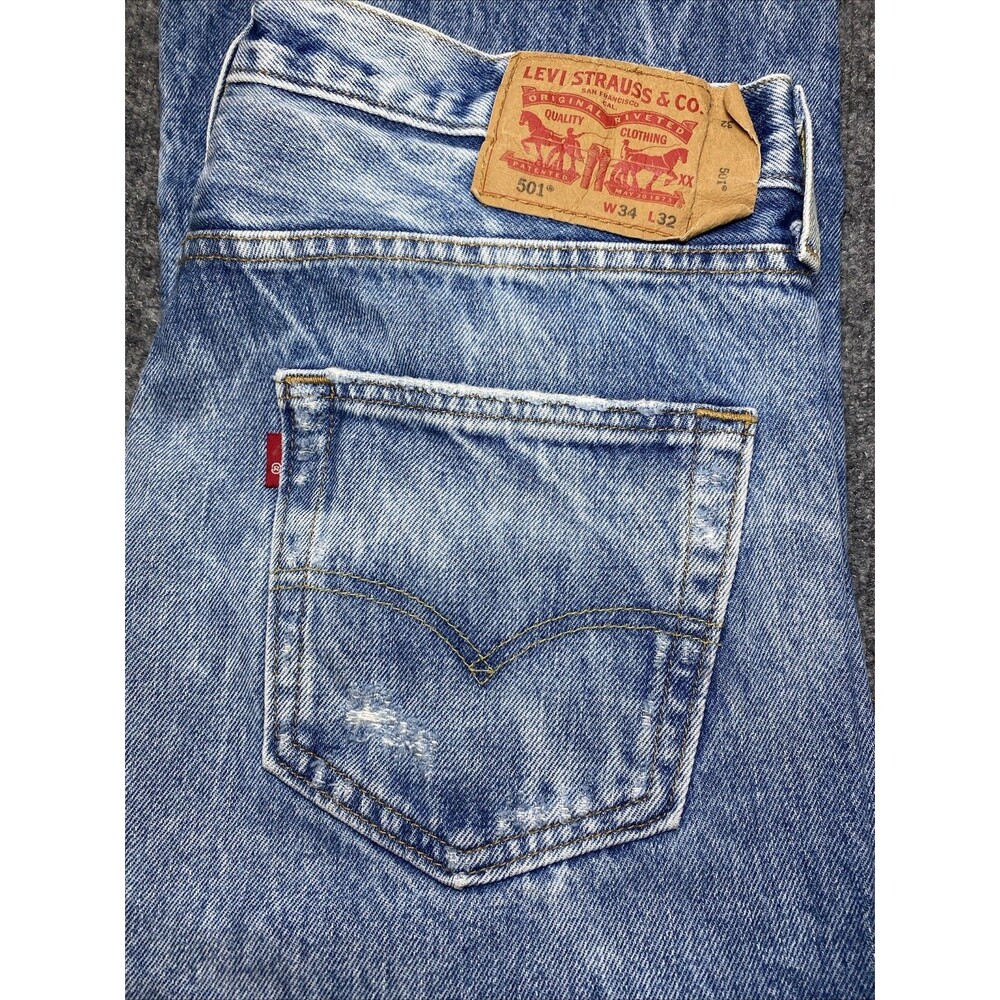 Levi 501 34x32 Blank Tab Original Fit Men's Jeans Premium Button Fly Light Wash